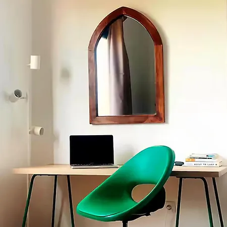 Island Office With High Speed Internet & Terrace Апартаменты
